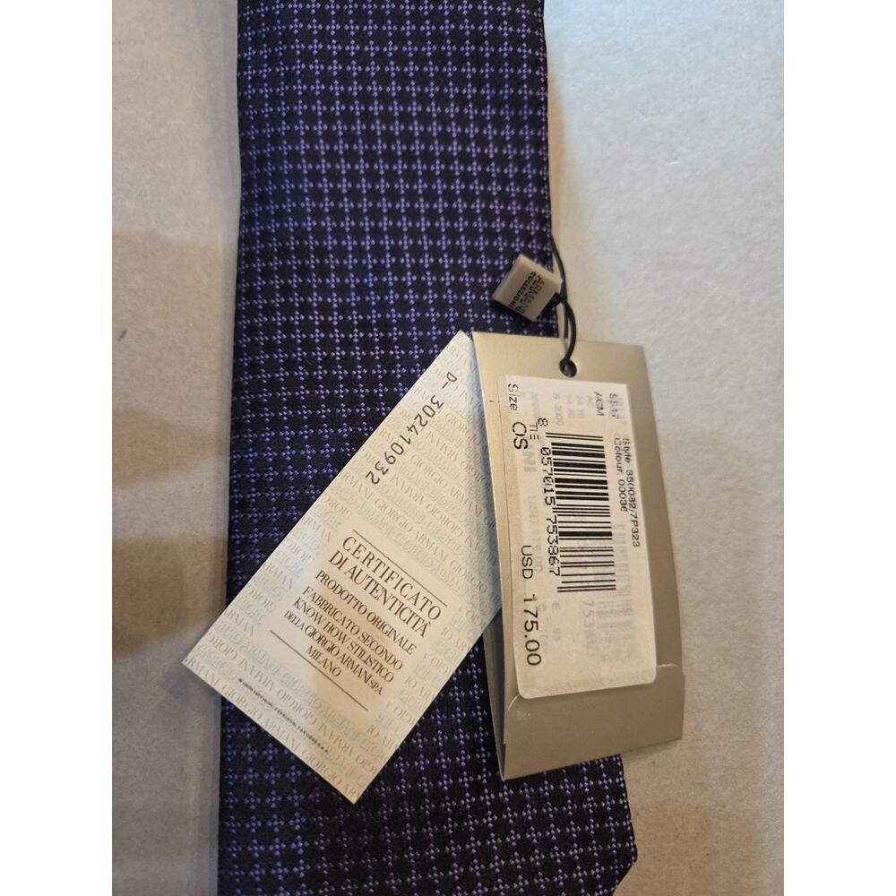 NEW WITH TAG ARMANI SILK JACQUARD NECKTIE HAND MADE IN ITALY.